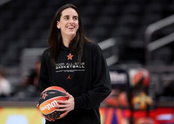 Caitlin Clark’s Blunt Response Shifts the Tone of Chappell Roan’s Grammy Controversy